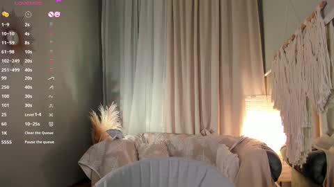 Snapshot of love_agatha chatting on March 8, 6:37 pm Agatha online show from March 8, 6:37 pm