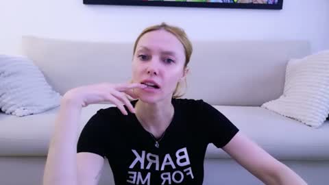 love_call online show from June 9, 5:30 am