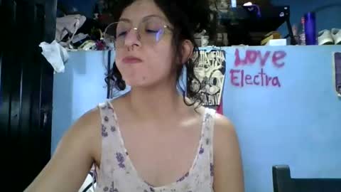 love_electra online show from March 29, 7:14 pm