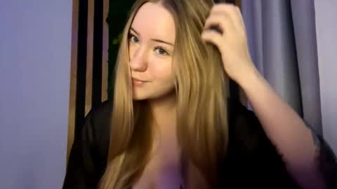 Megan online show from November 11, 4:18 pm