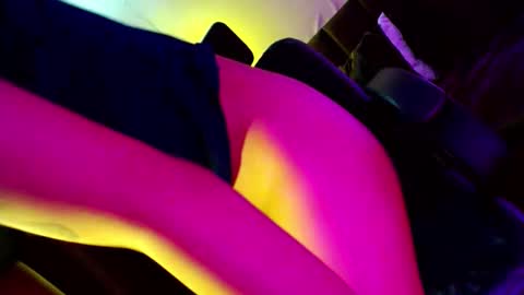 Snapshot of love_seren chatting on April 8, 5:07 am Seren online show from April 8, 5:07 am