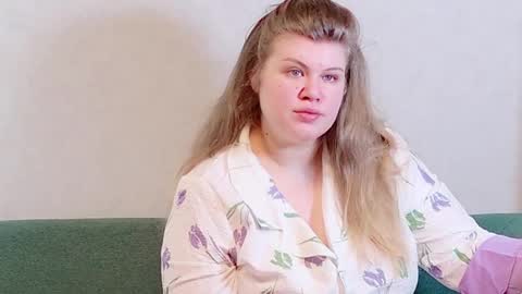 Snapshot of love_wiggy18 chatting on January 24, 10:21 am Ally online show from January 24, 10:21 am