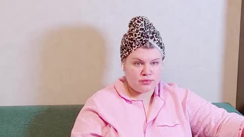 Snapshot of love_wiggy18 chatting on January 27, 10:49 am Ally online show from January 27, 10:49 am