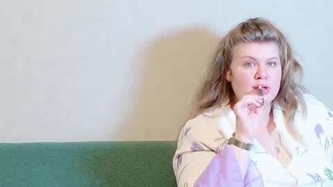 Snapshot of love_wiggy18 chatting on January 30, 3:51 pm Ally online show from January 30, 3:51 pm