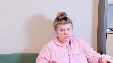 Snapshot of love_wiggy18 chatting on February 24, 10:04 am Ally online show from February 24, 10:04 am