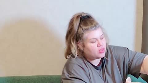 Snapshot of love_wiggy18 chatting on February 27, 12:56 pm Ally online show from February 27, 12:56 pm