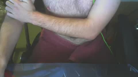 Snapshot of lovebird71 chatting on November 27, 2:57 am lovebird71 online show from November 27, 2:57 am