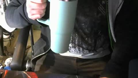 Snapshot of lovebird71 chatting on July 5, 2:51 am lovebird71 online show from July 5, 2:51 am