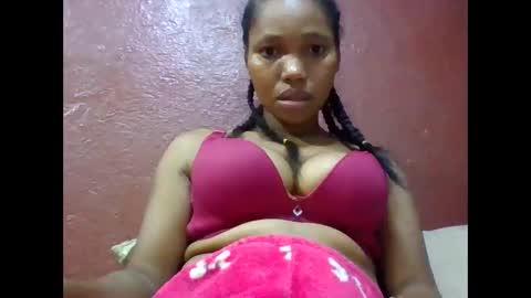 loveinlife750427 online show from March 1, 5:15 pm