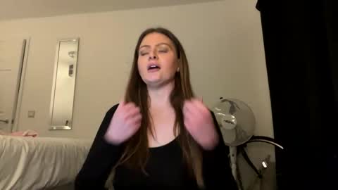 LoveLavender  online show from January 20, 2:01 am