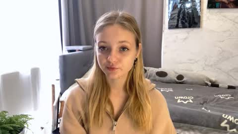 Ella online show from October 14, 8:26 am