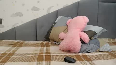 lovellykitty online show from February 13, 8:10 am