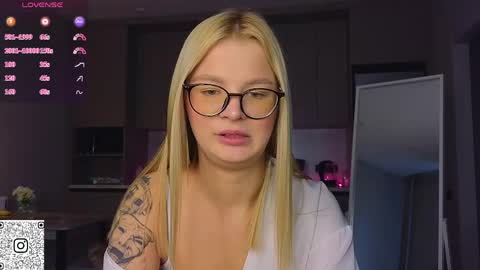 Jenny online show from May 6, 4:41 am