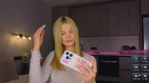 Jenny online show from May 21, 2:51 am