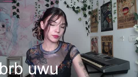 Snapshot of lovely_cass chatting on December 22, 12:50 am Cassie online show from December 22, 12:50 am