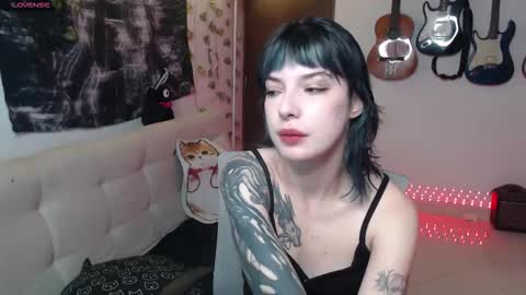 Snapshot of lovely_cass chatting on September 27, 8:25 pm Cassie online show from September 27, 8:25 pm