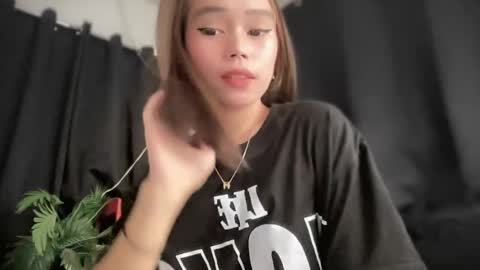 Snapshot of lovely_cittie18 chatting on March 5, 1:34 am lovely_cittie18 online show from March 5, 1:34 am