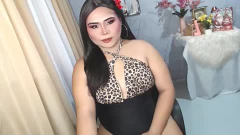 Lovely Dale online show from December 22, 2:41 am