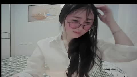 DANA KIM online show from May 11, 3:40 pm