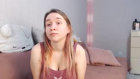 Lovely Hayley online show from February 6, 9:40 pm