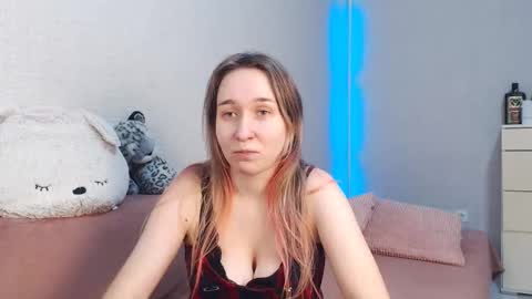 Lovely Hayley online show from February 19, 10:06 pm