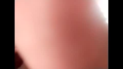 Snapshot of lovely_hot28 chatting on February 19, 2:40 am lovely_hot28 online show from February 19, 2:40 am