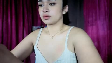 LOVE online show from May 4, 10:17 pm