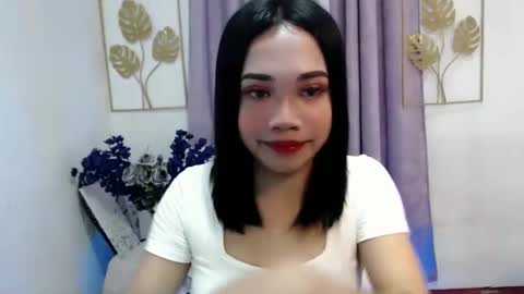 lovely_lianne online show from November 23, 4:40 pm