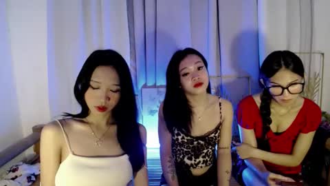 lovely_lianne online show from May 12, 10:51 pm