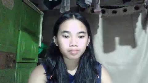 Snapshot of lovely_marie572336 chatting on February 8, 2:42 pm lovely_marie572336 online show from February 8, 2:42 pm