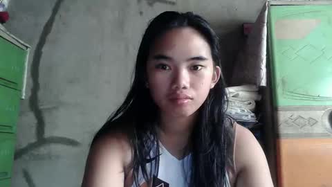 Snapshot of lovely_marie572336 chatting on April 1, 12:33 am lovely_marie572336 online show from April 1, 12:33 am