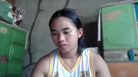 Snapshot of lovely_marie572336 chatting on April 4, 11:35 pm lovely_marie572336 online show from April 4, 11:35 pm