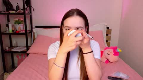 Snapshot of lovely_poppy chatting on September 26, 1:42 am Lolly online show from September 26, 1:42 am