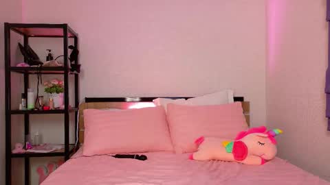 Snapshot of lovely_poppy chatting on October 10, 1:15 am Lolly online show from October 10, 1:15 am