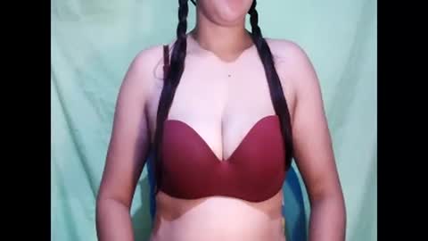 Snapshot of lovely_rose25 chatting on September 27, 7:57 am lovely rose25 online show from September 27, 7:57 am