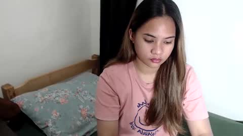 Axel online show from December 23, 1:25 am