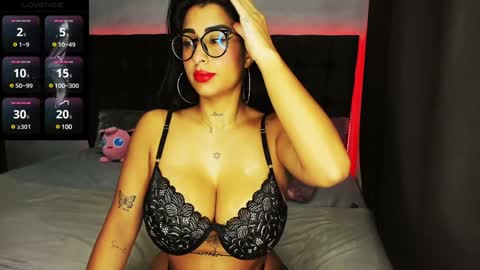 lovely violet13 online show from January 29, 1:07 pm