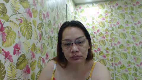 lovelyasiancutie online show from November 26, 9:27 pm