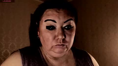 Snapshot of lovelyboobsx chatting on February 5, 3:00 am Anelana online show from February 5, 3:00 am