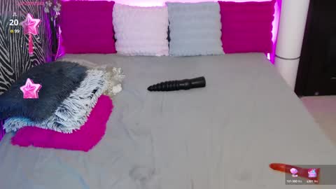 Snapshot of lovelybutterfly chatting on January 18, 10:17 am online show from January 18, 10:17 am
