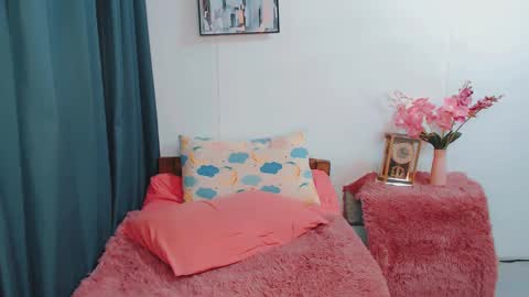 Snapshot of lovelydollsandra chatting on January 28, 11:17 pm lovelydollsandra online show from January 28, 11:17 pm