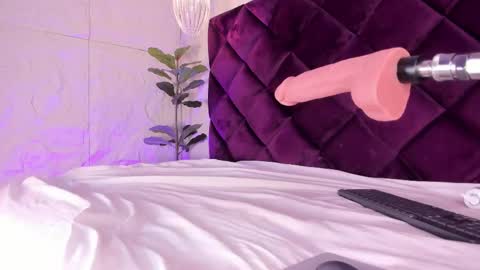 Snapshot of lovelyeyesx chatting on March 3, 5:30 pm Lovely online show from March 3, 5:30 pm