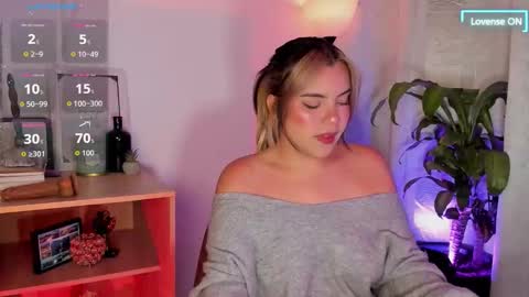 Snapshot of lovelygirl45 chatting on March 26, 2:17 am Valerie online show from March 26, 2:17 am