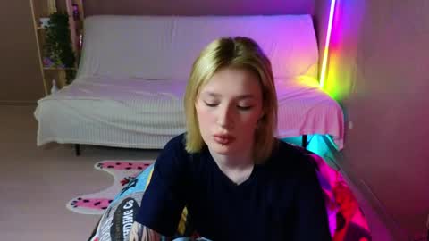 your sweet girls online show from May 17, 7:17 am