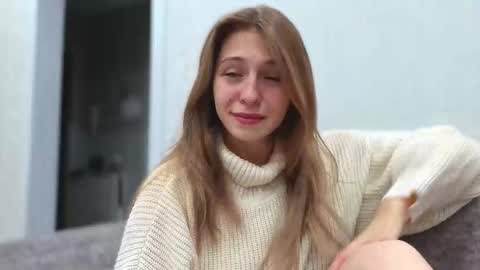 Snapshot of lovelykatea chatting on September 21, 3:02 pm Kate only online show from September 21, 3:02 pm