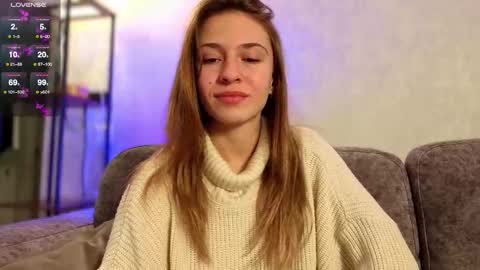 Snapshot of lovelykatea chatting on October 24, 1:07 pm Kate only online show from October 24, 1:07 pm