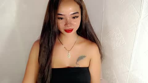 Snapshot of lovelykayleexx chatting on February 11, 4:24 pm ara online show from February 11, 4:24 pm
