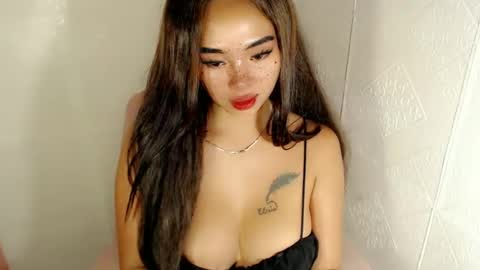 Snapshot of lovelykayleexx chatting on February 12, 4:11 pm ara online show from February 12, 4:11 pm