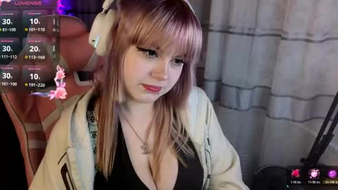 hristie online show from May 1, 10:25 pm