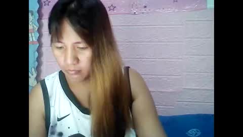 Snapshot of lovelyladylynxxx chatting on March 4, 9:32 pm LocwlyLSYlYNXXX online show from March 4, 9:32 pm